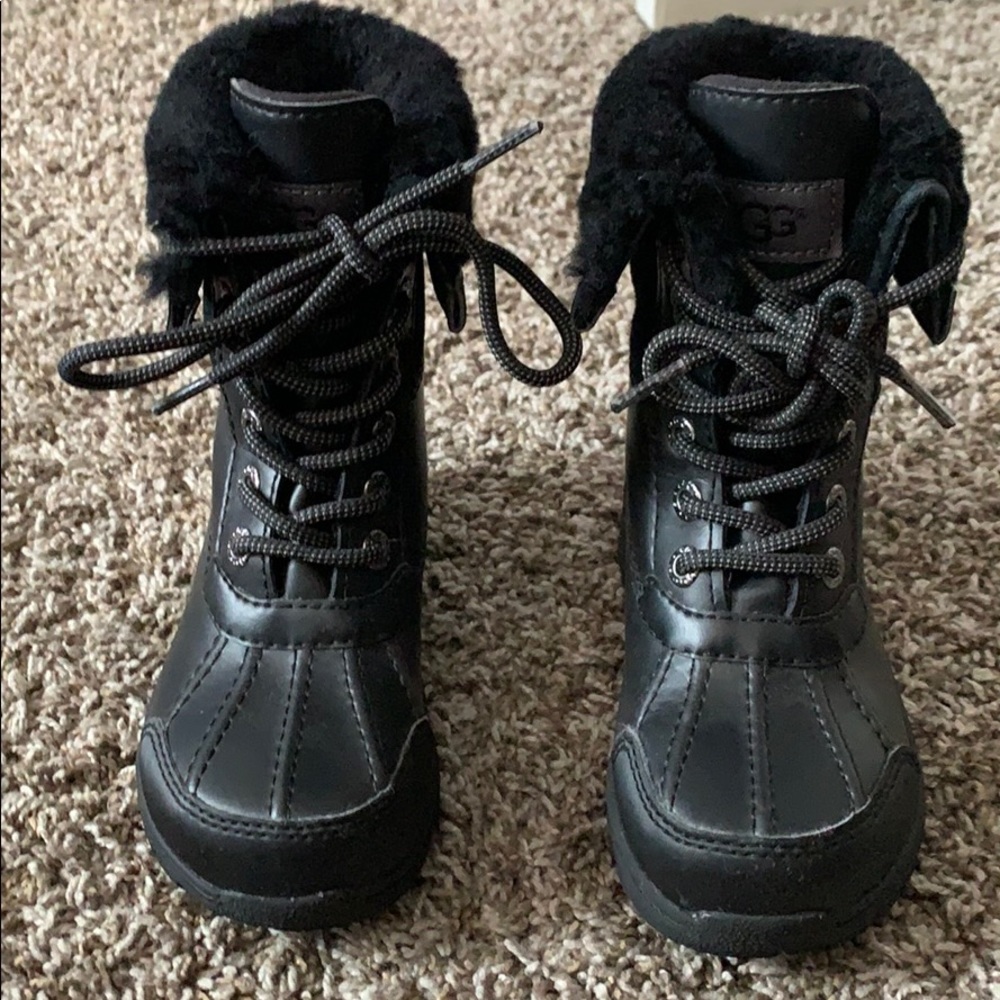 Barely worn Ugg Butte II Snow Boots  toddler boots